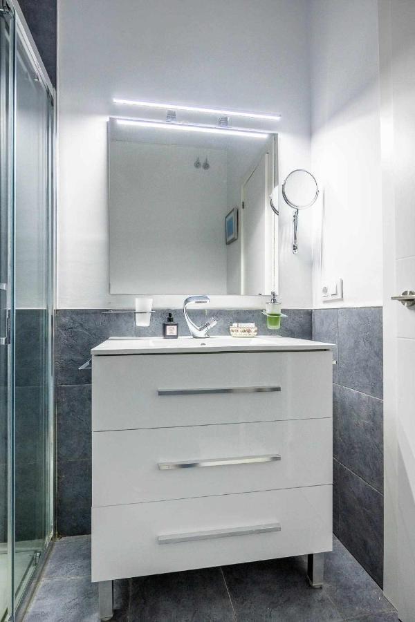 Comfy Away - Apartamento Exclusivo Mercado De Triana Con Balcon Sevilla Exterior foto
